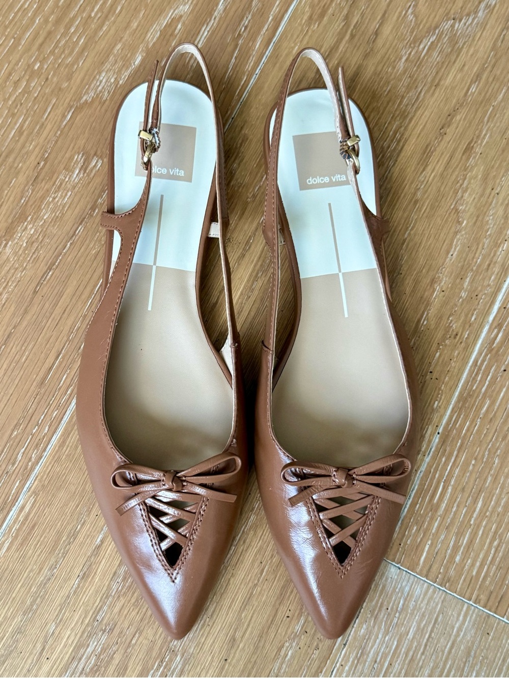 Dolce Vita Owana Flats Saddle Leather with Bow Detail